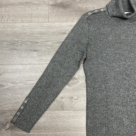 NWOT Turtleneck Ribbed Knit Sweater with Silver Buttons on Cuffs and Shoulders L - Picture 4 of 16